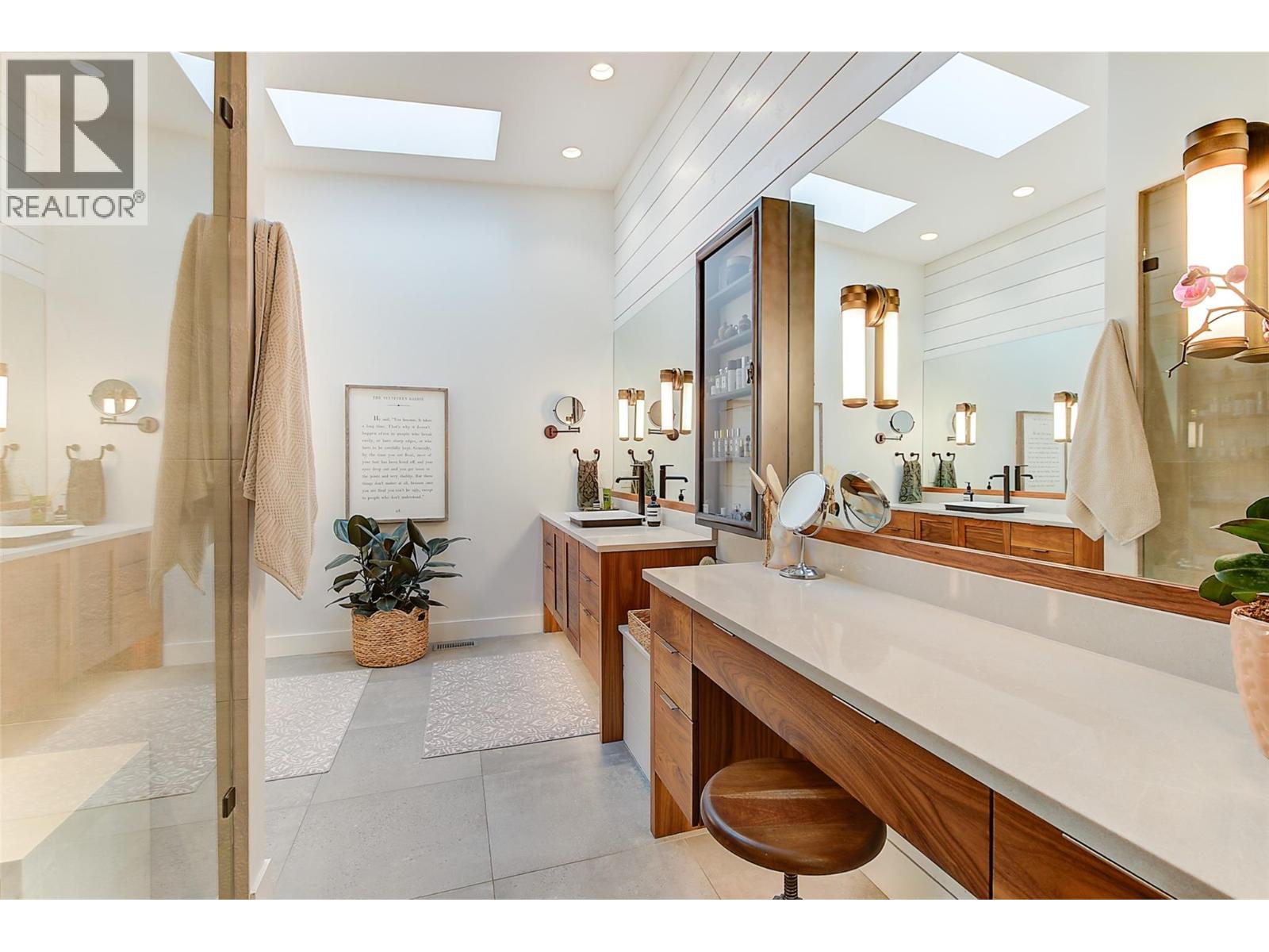  763 Barnaby Road, Kelowna