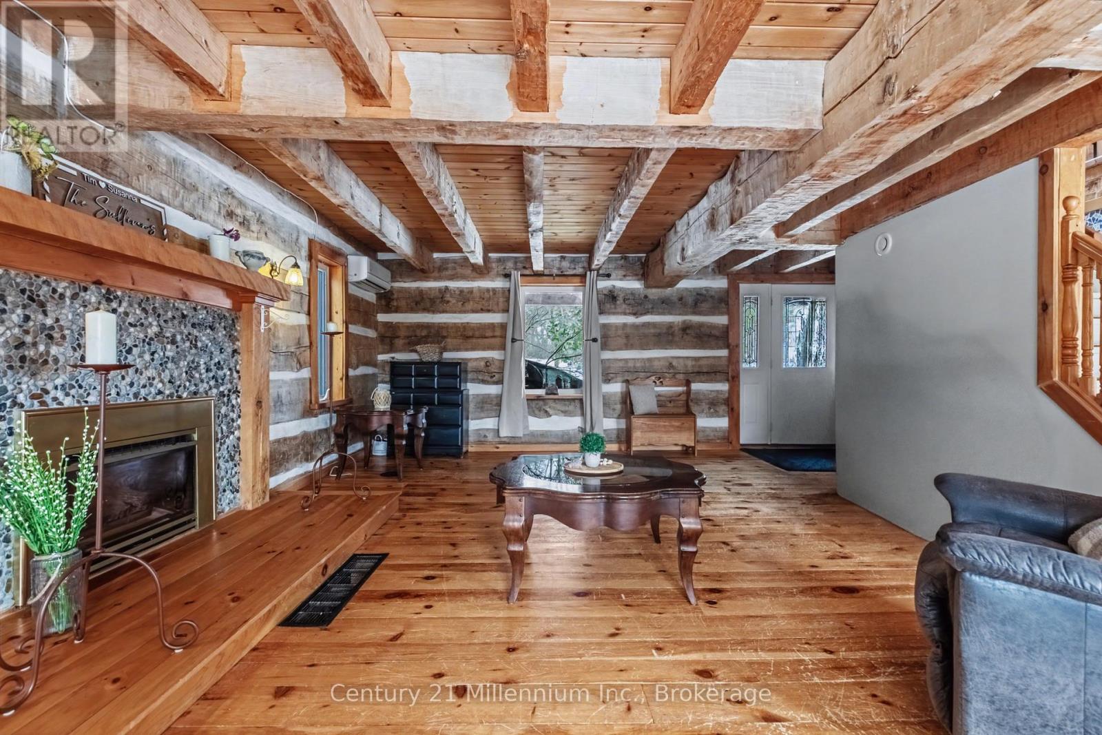 234491 CONCESSION 2 WGR - 22