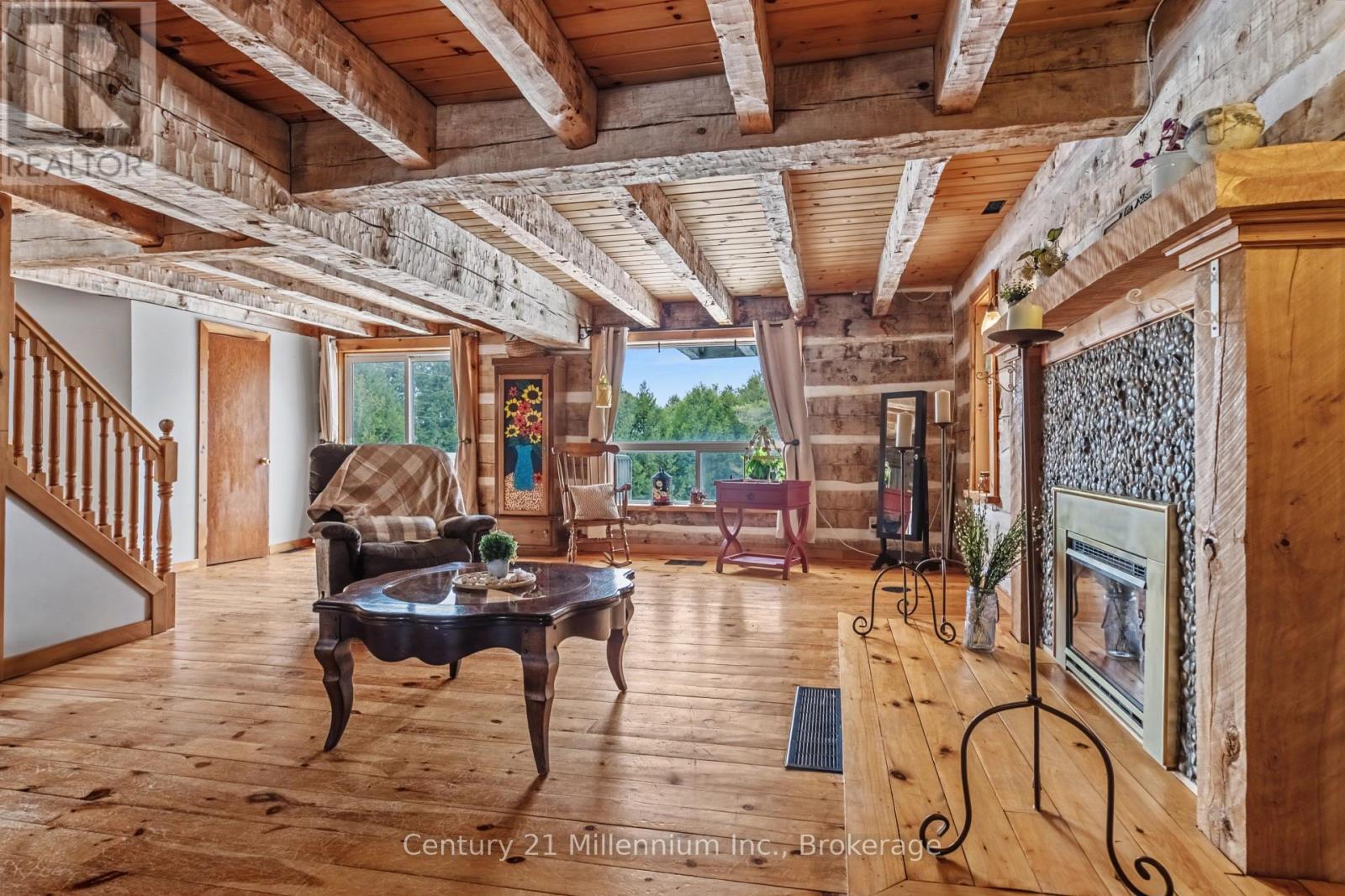 234491 CONCESSION 2 WGR - 20
