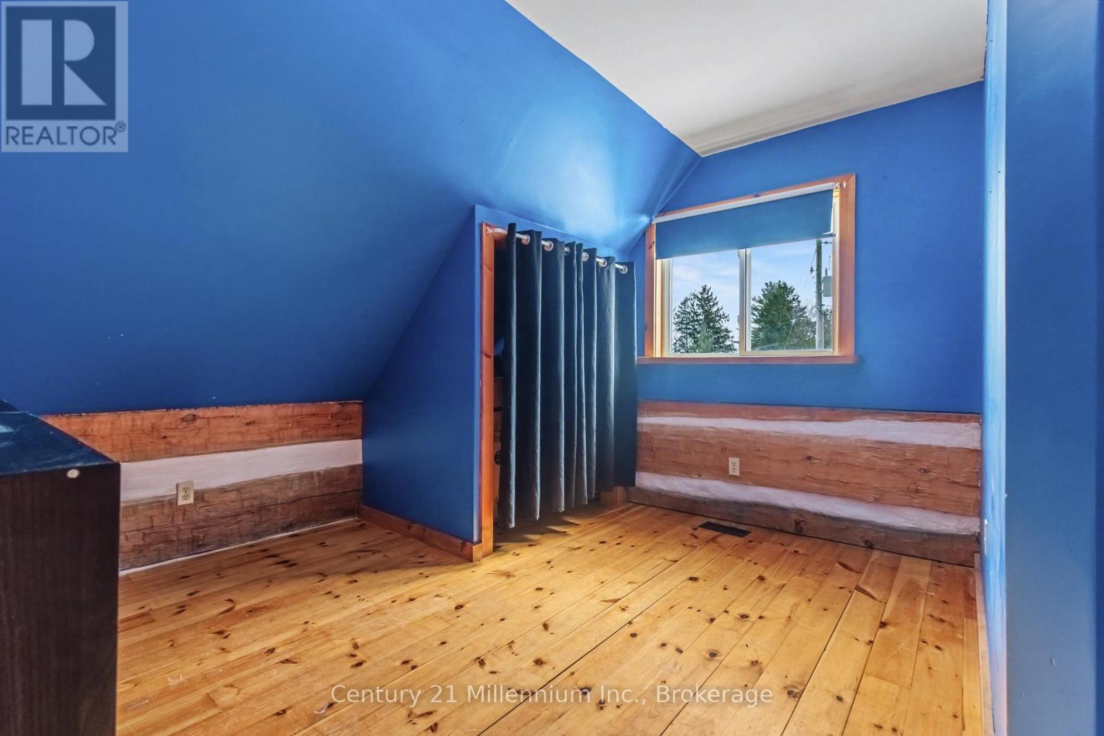 234491 CONCESSION 2 WGR - 31