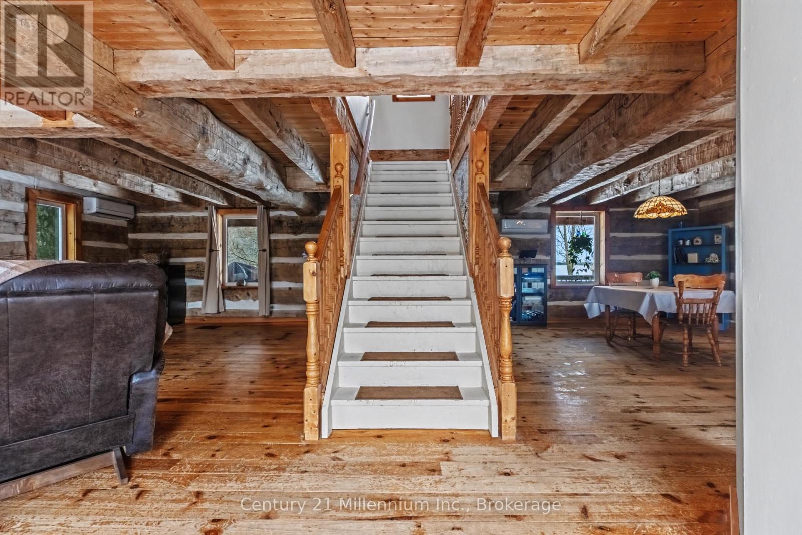 234491 CONCESSION 2 WGR - 24