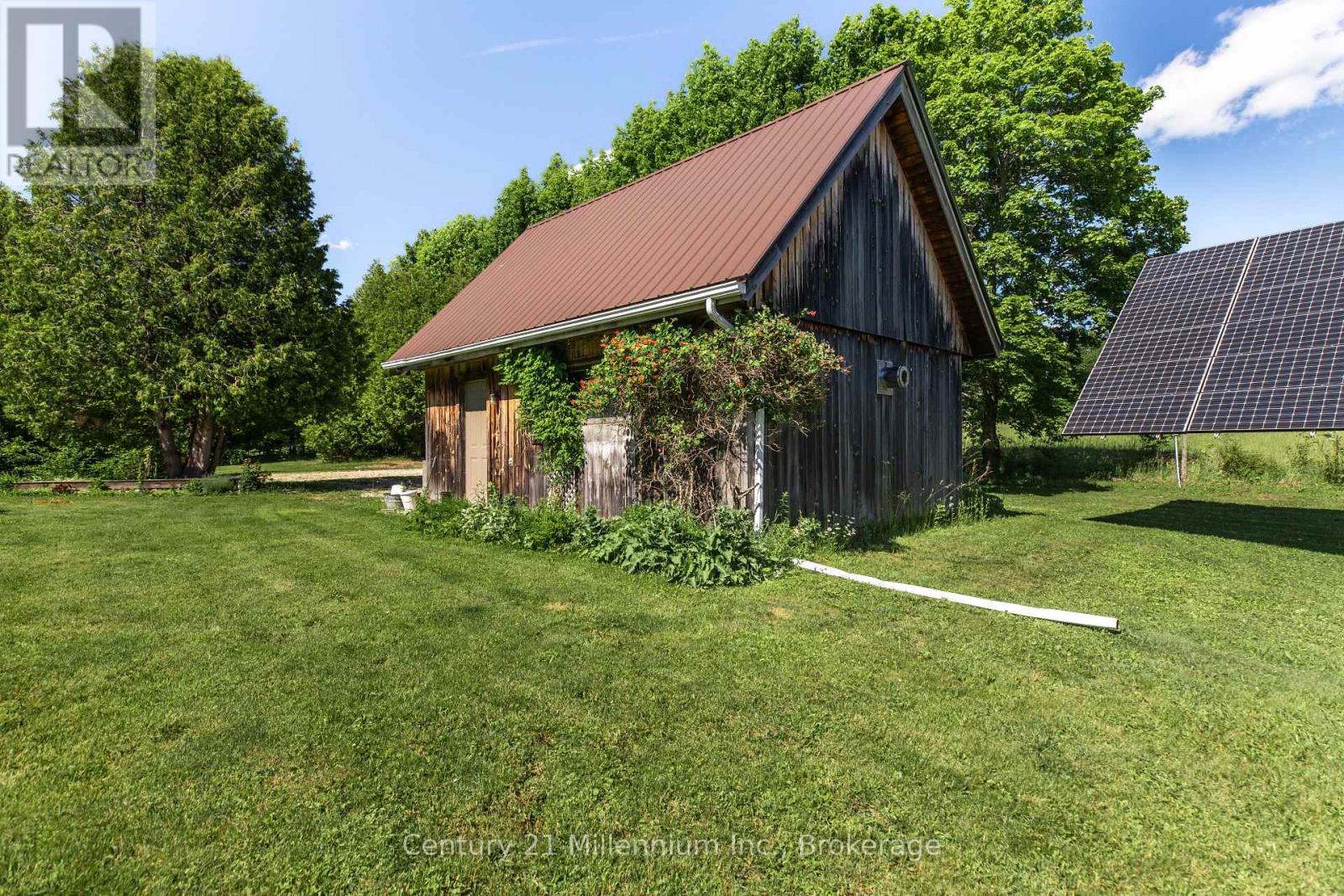 234491 CONCESSION 2 WGR - 43