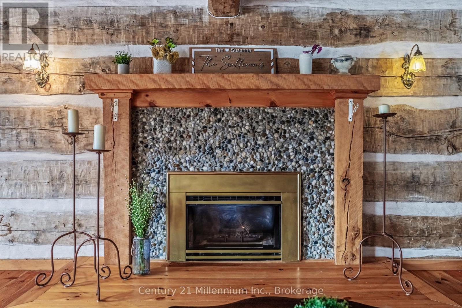 234491 CONCESSION 2 WGR - 21
