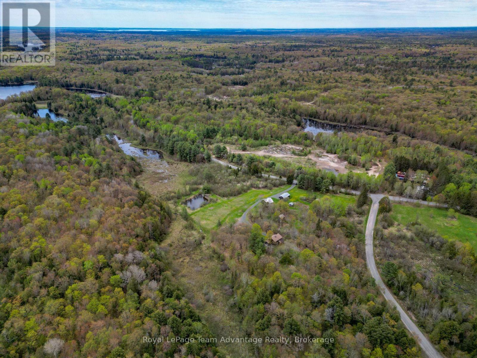 315 LORIMER LAKE ROAD - 44