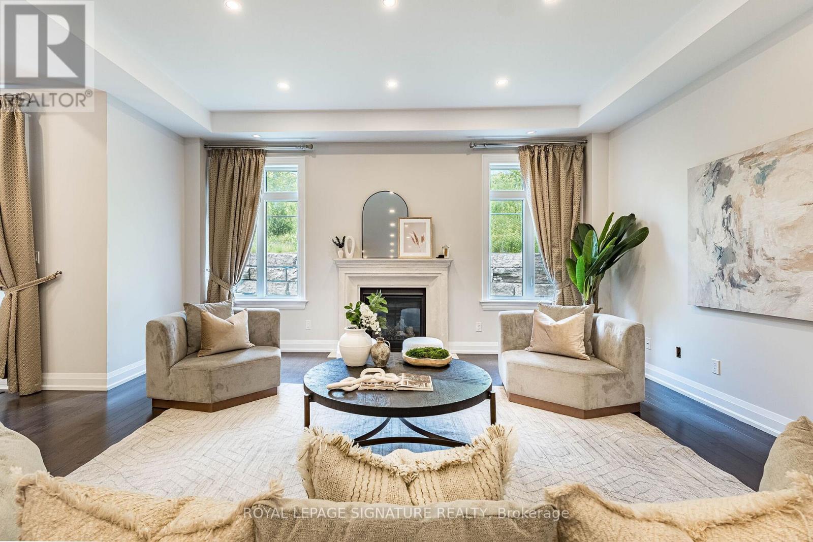 24 FOXTAIL COURT - 10