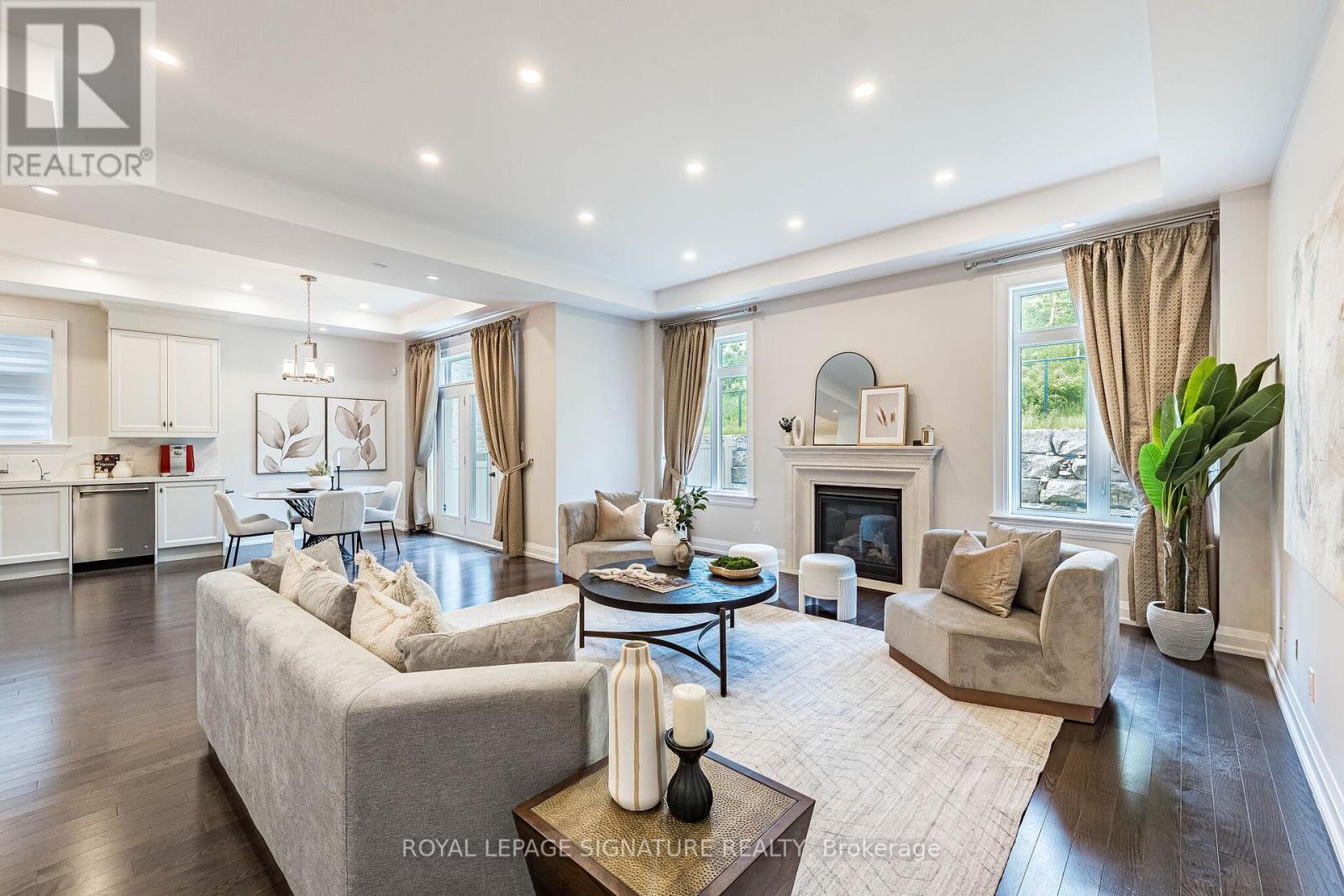 24 FOXTAIL COURT - 11