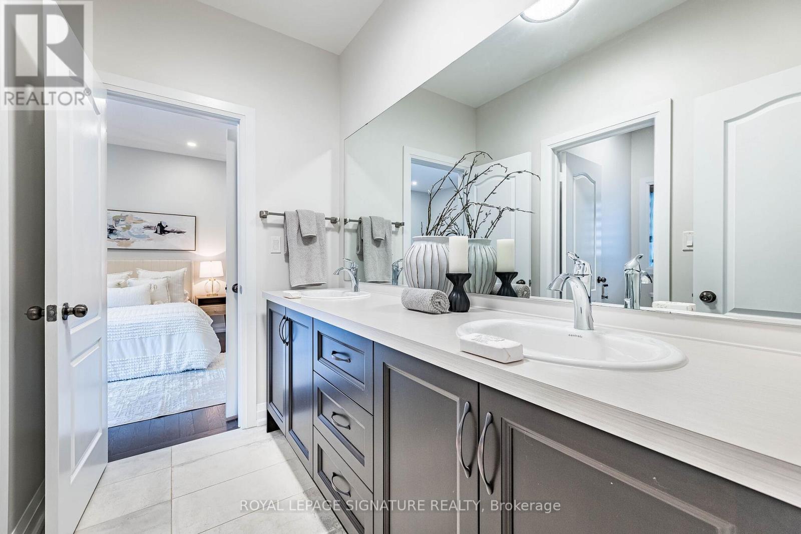 24 FOXTAIL COURT - 27