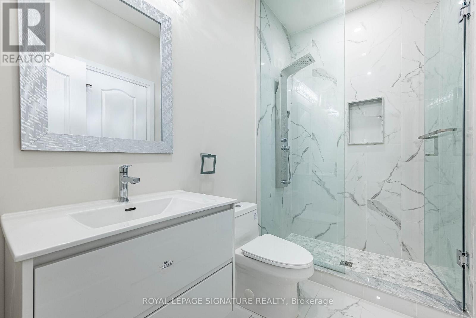 24 FOXTAIL COURT - 44