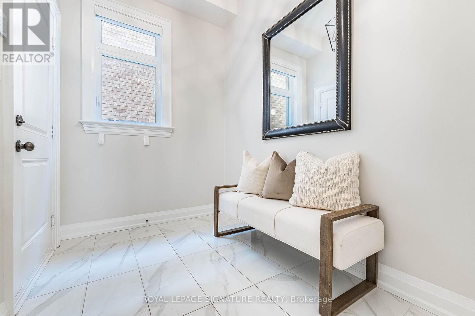 24 FOXTAIL COURT - 50