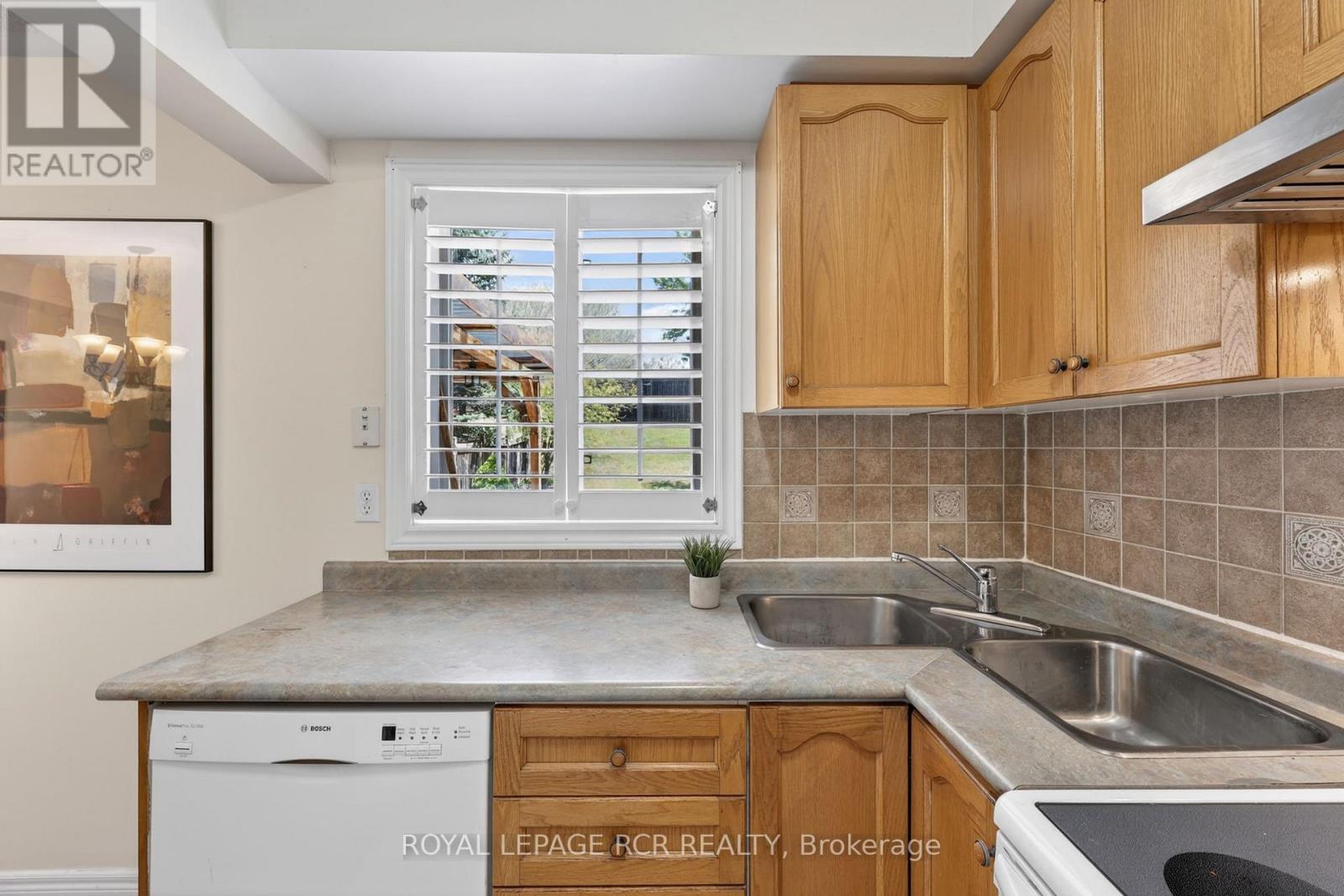94 ATWOOD AVENUE - 5