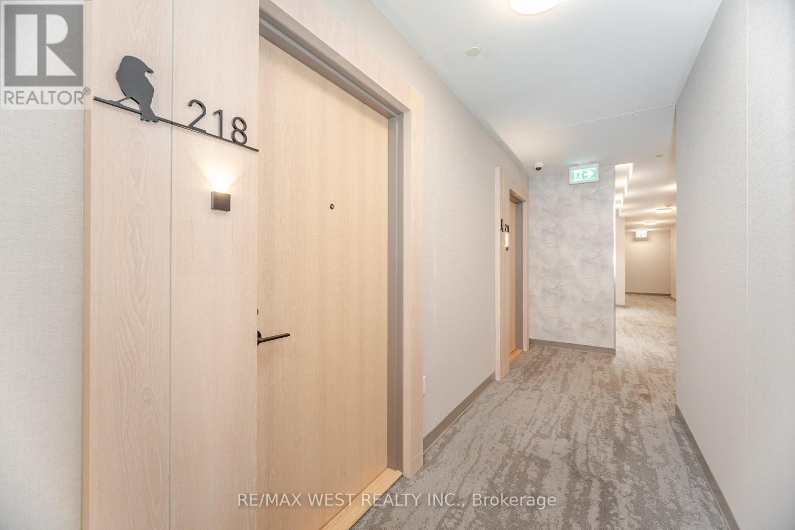 #218 60 GEORGE BUTCHART DRIVE - 6