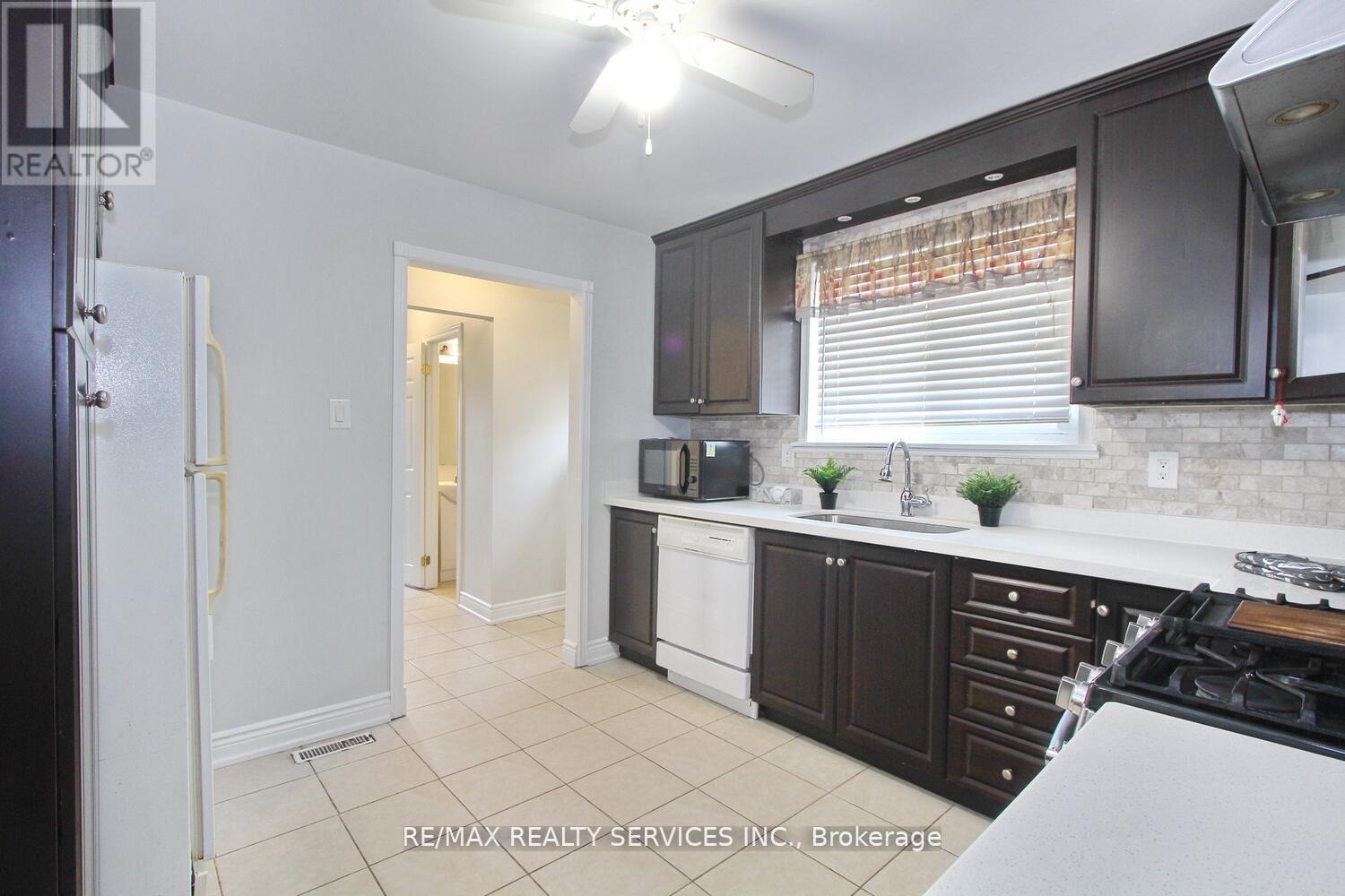 185 EARNSCLIFFE CIRCLE - 14