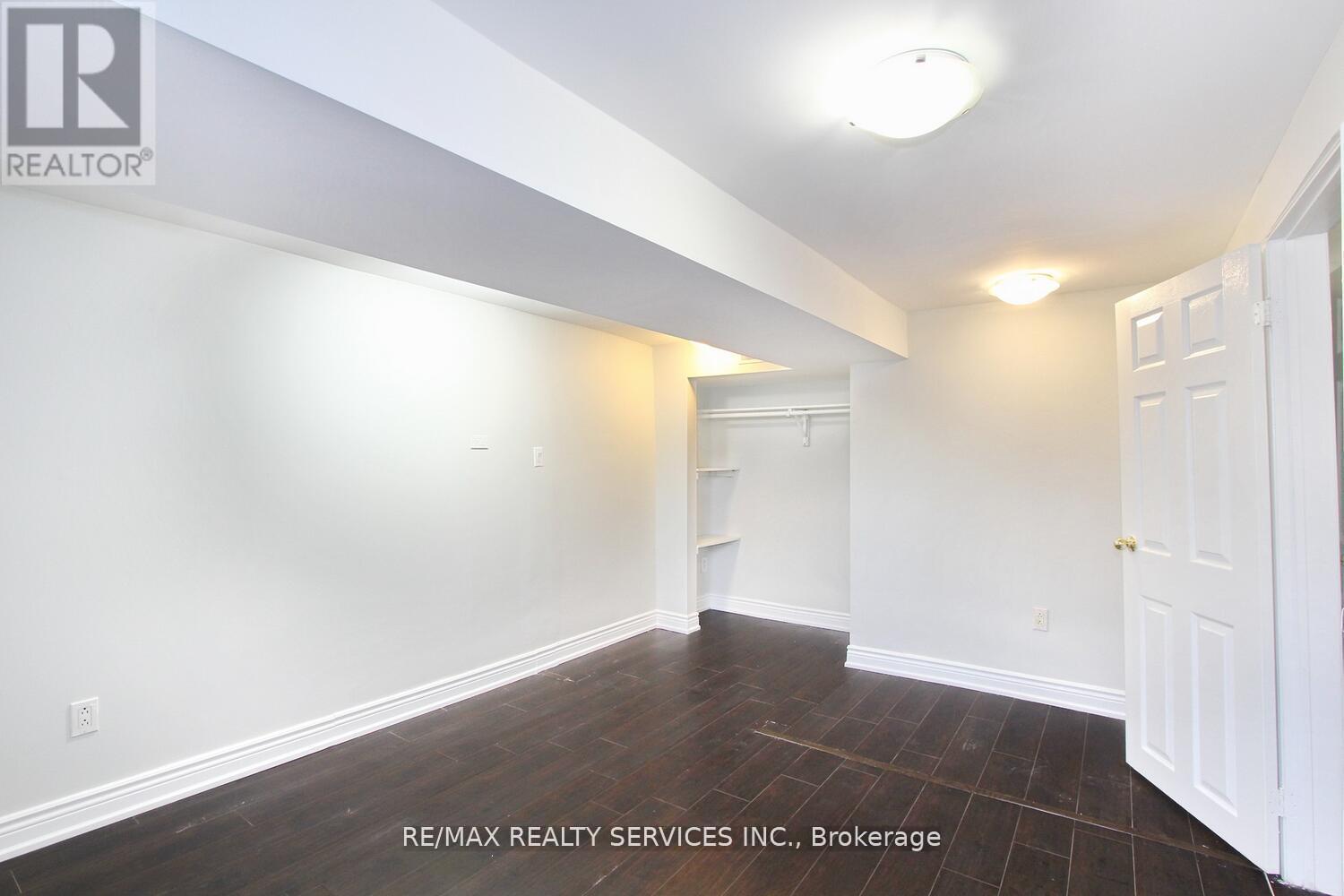 185 EARNSCLIFFE CIRCLE - 28