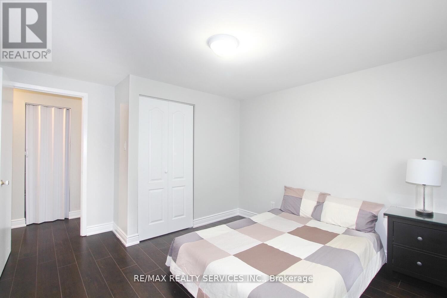 185 EARNSCLIFFE CIRCLE - 30