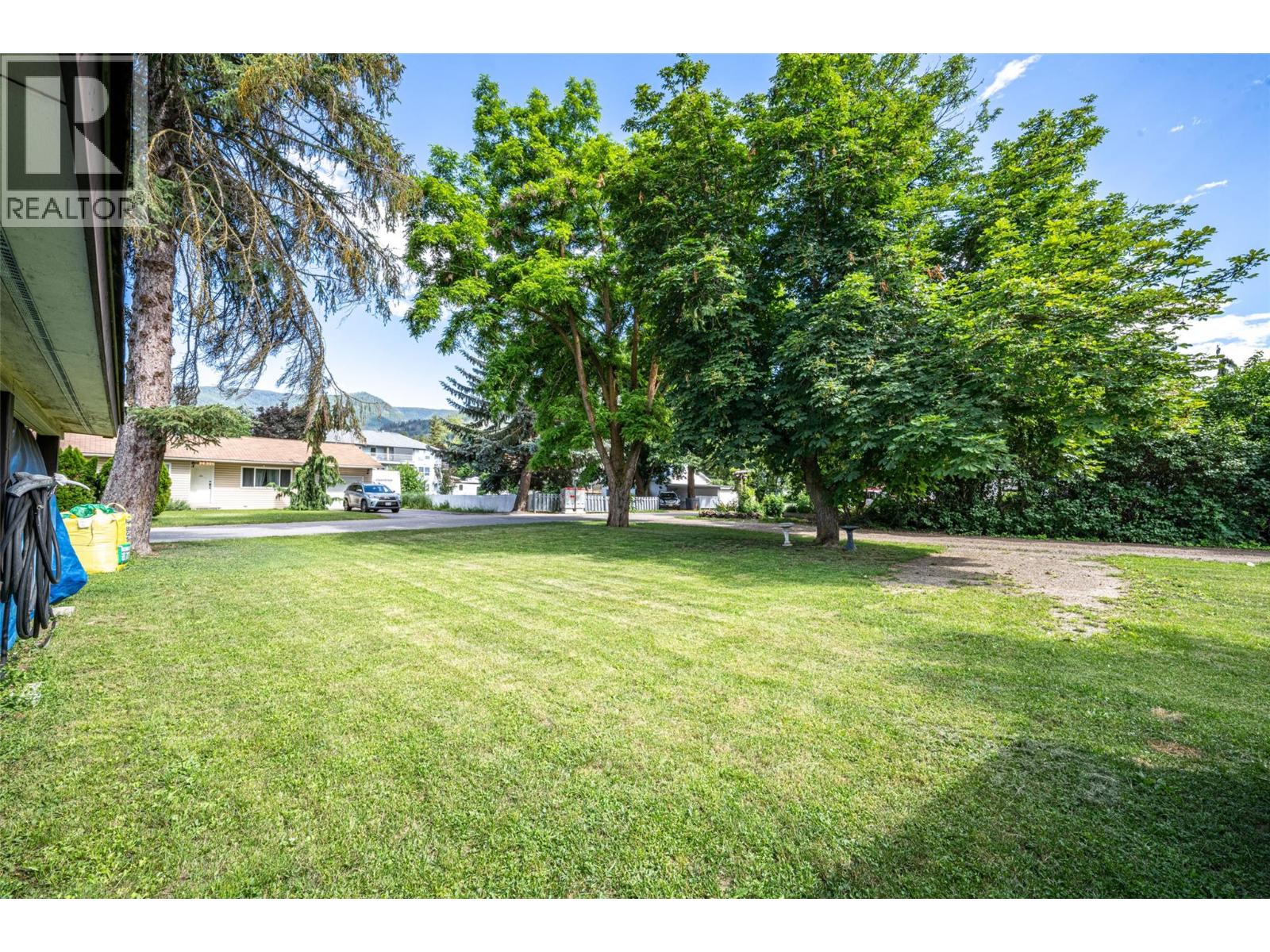 2885 Phillips Street - 36