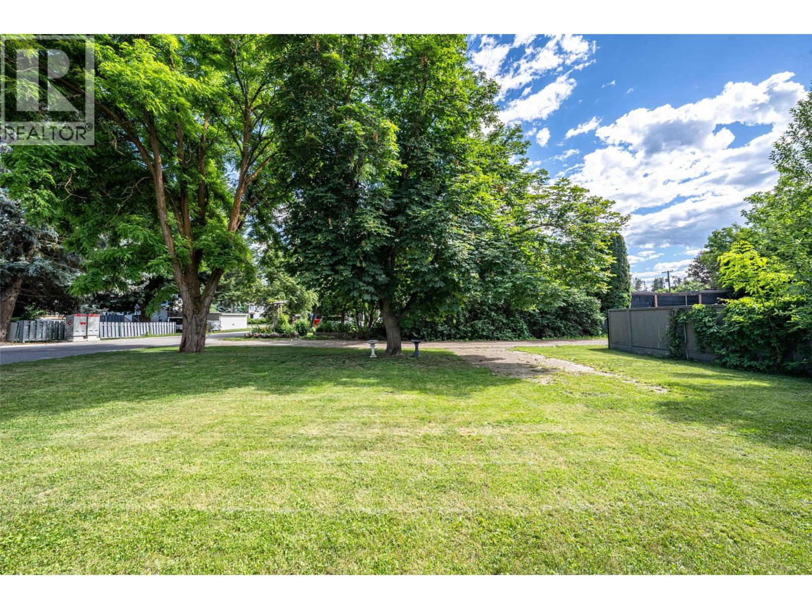 2885 Phillips Street - 47