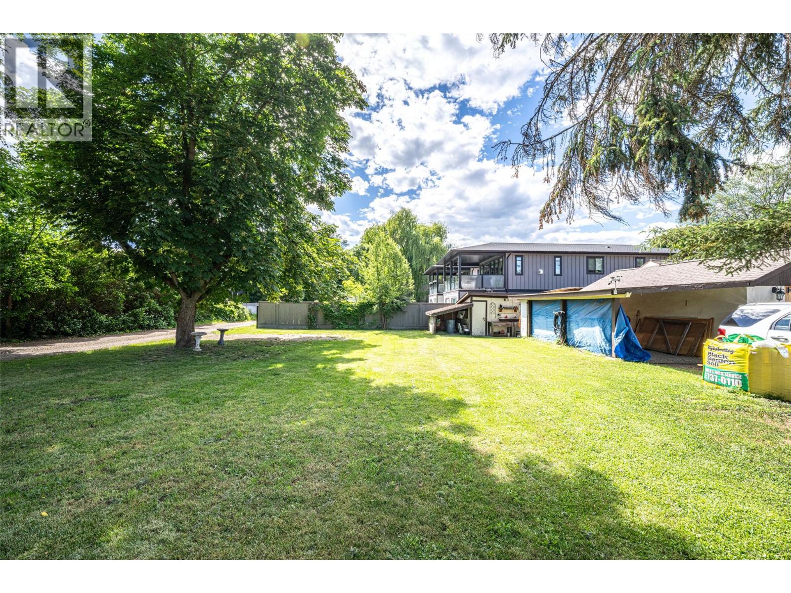 2885 Phillips Street - 48