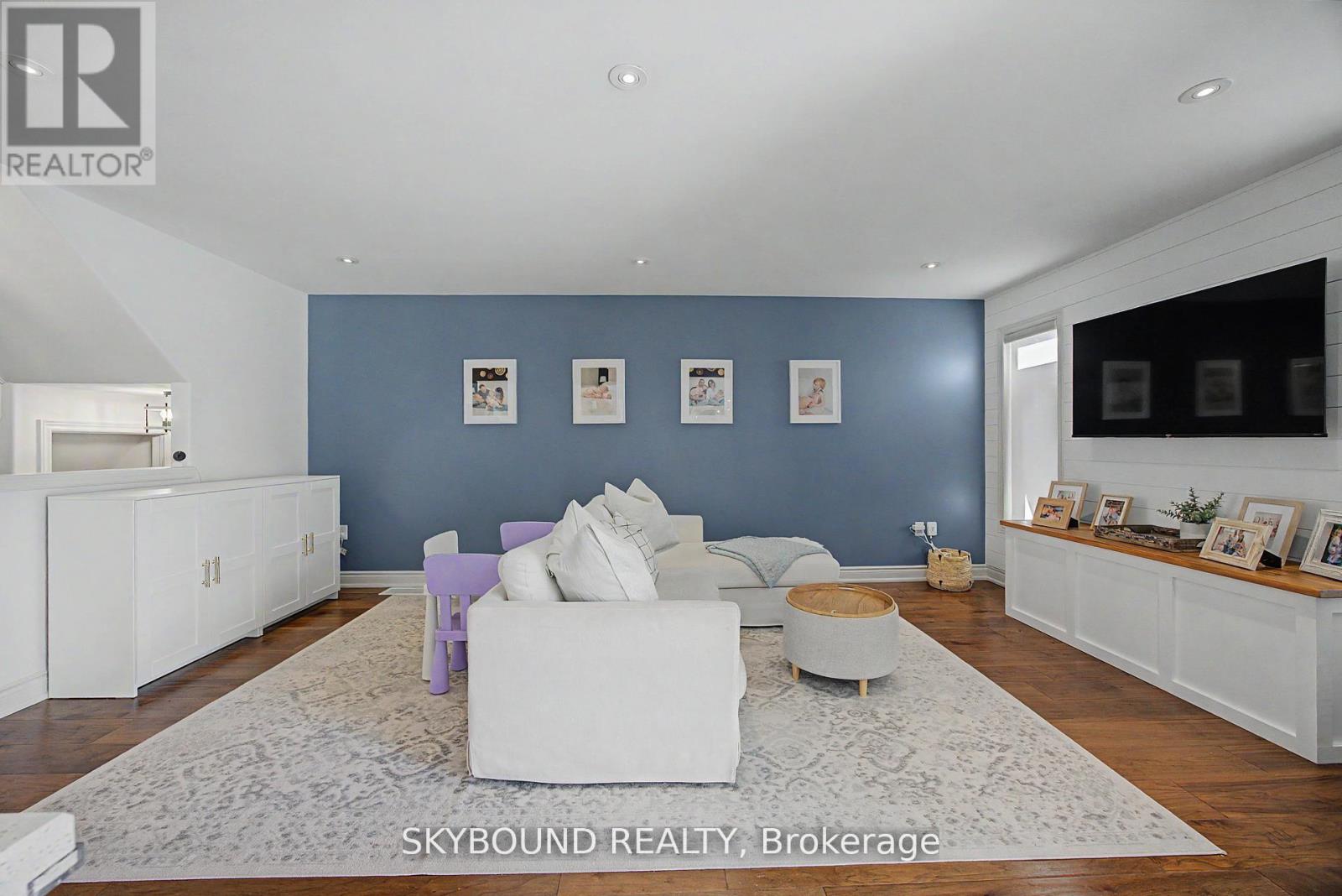 53 DIANA AVENUE - 23