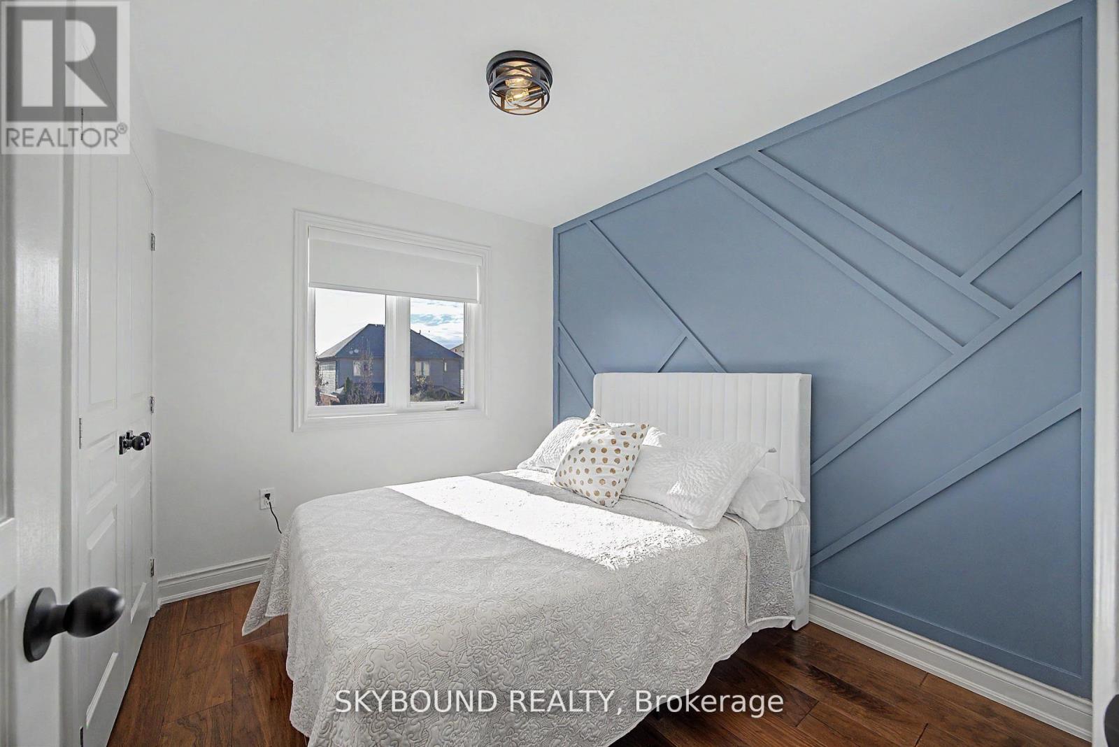 53 DIANA AVENUE - 31