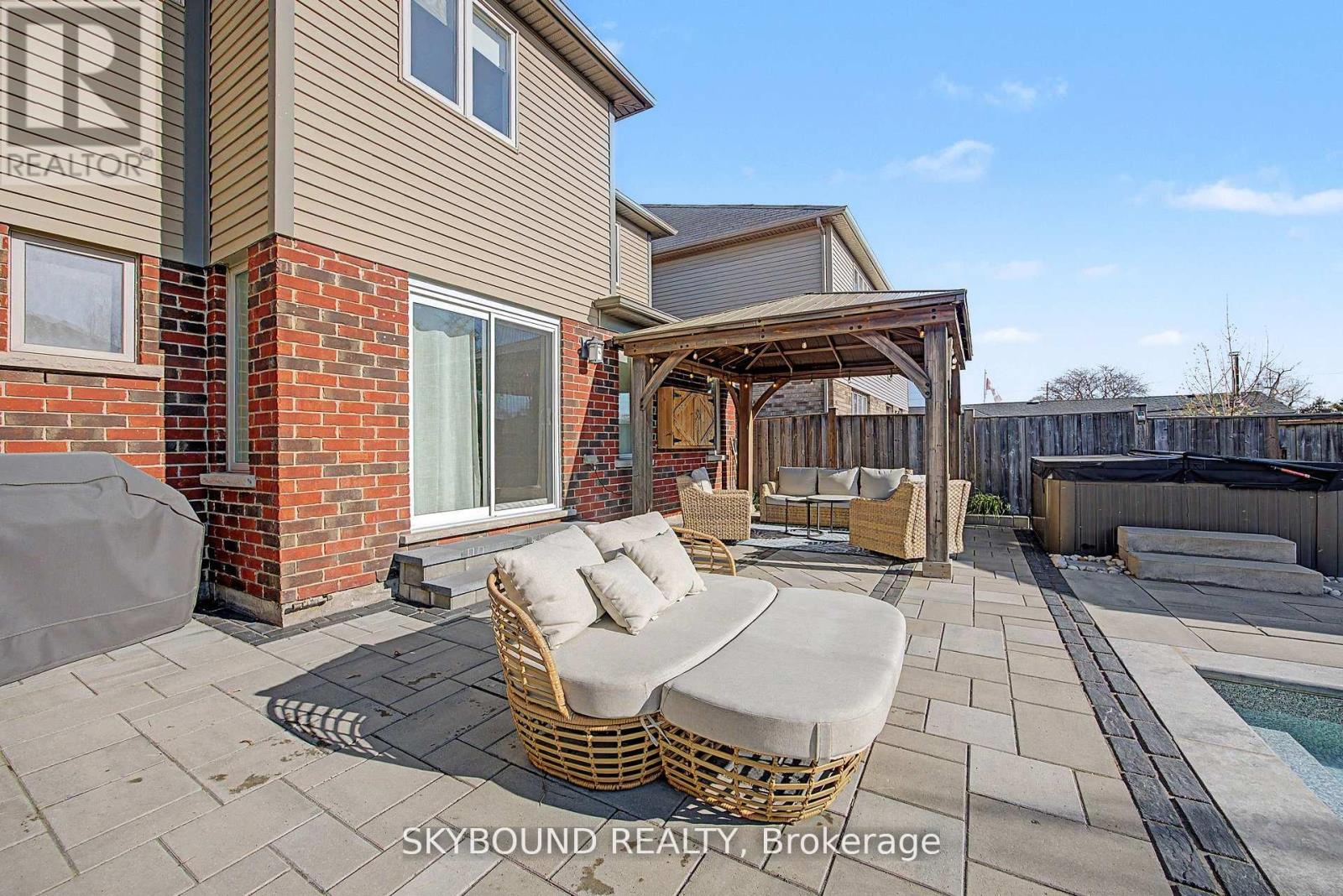53 DIANA AVENUE - 40