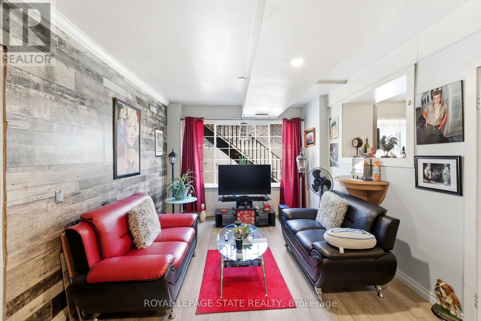 1745 KING STREET E - 15