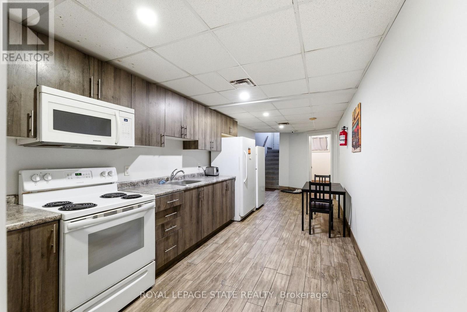 1745 KING STREET E - 43
