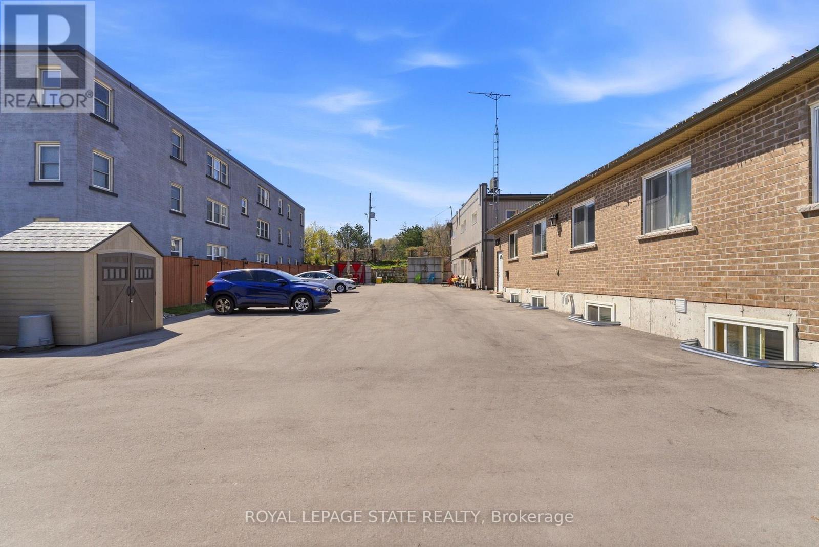 1745 KING STREET E - 50