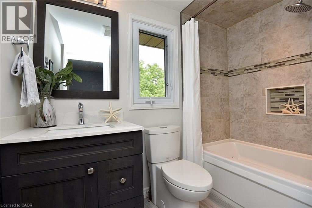 34 HOWARD Boulevard - 39