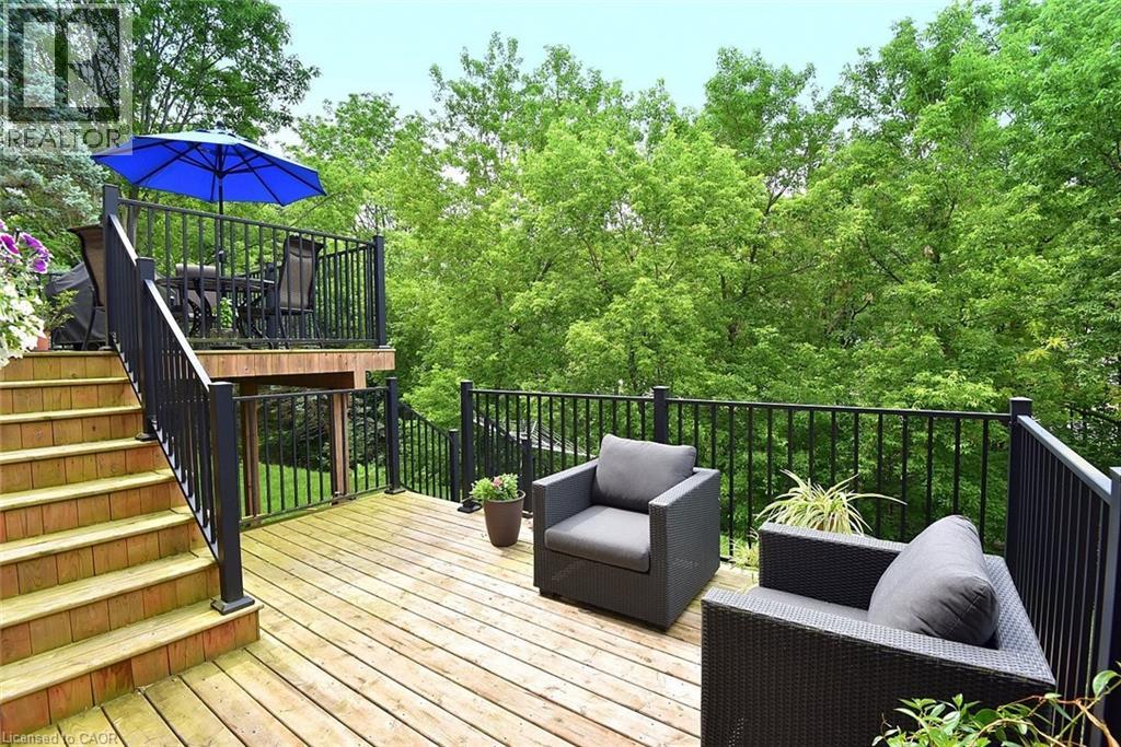 34 HOWARD Boulevard - 40
