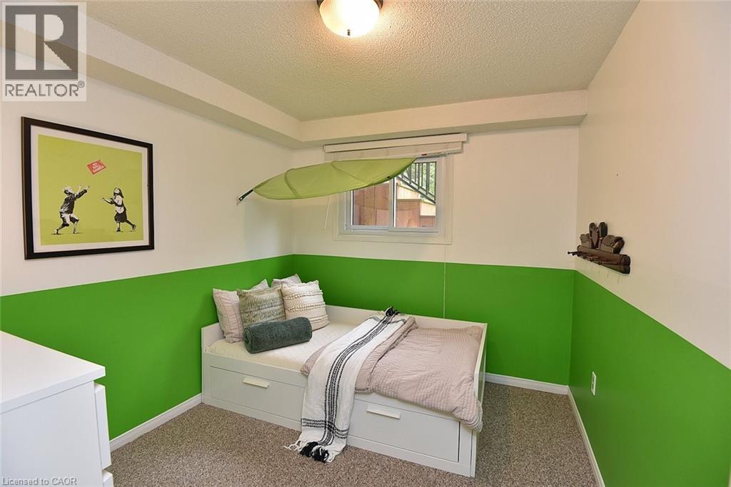 34 HOWARD Boulevard - 43