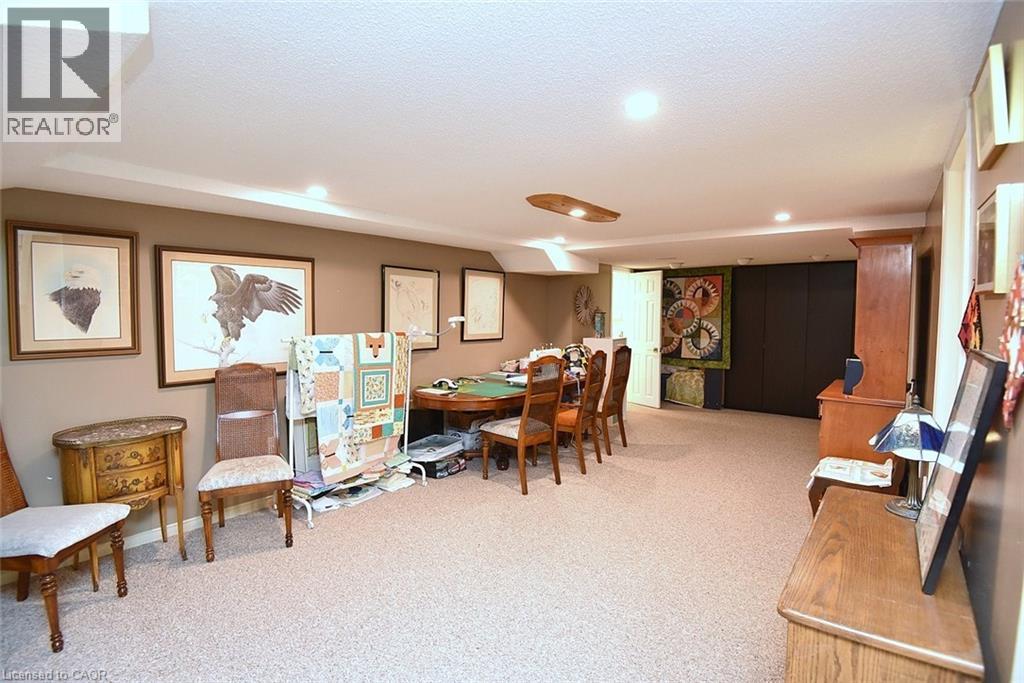 34 HOWARD Boulevard - 44