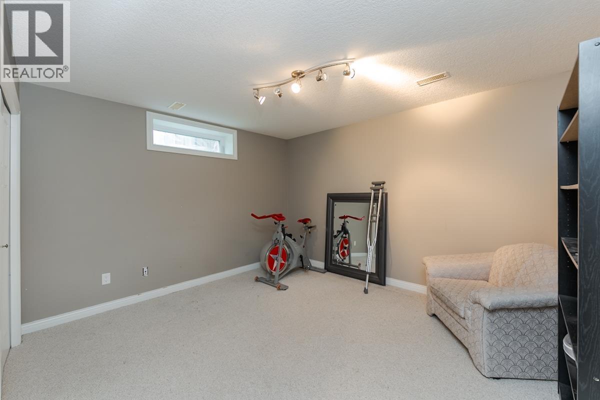 7825 GUERRIER PLACE - 32