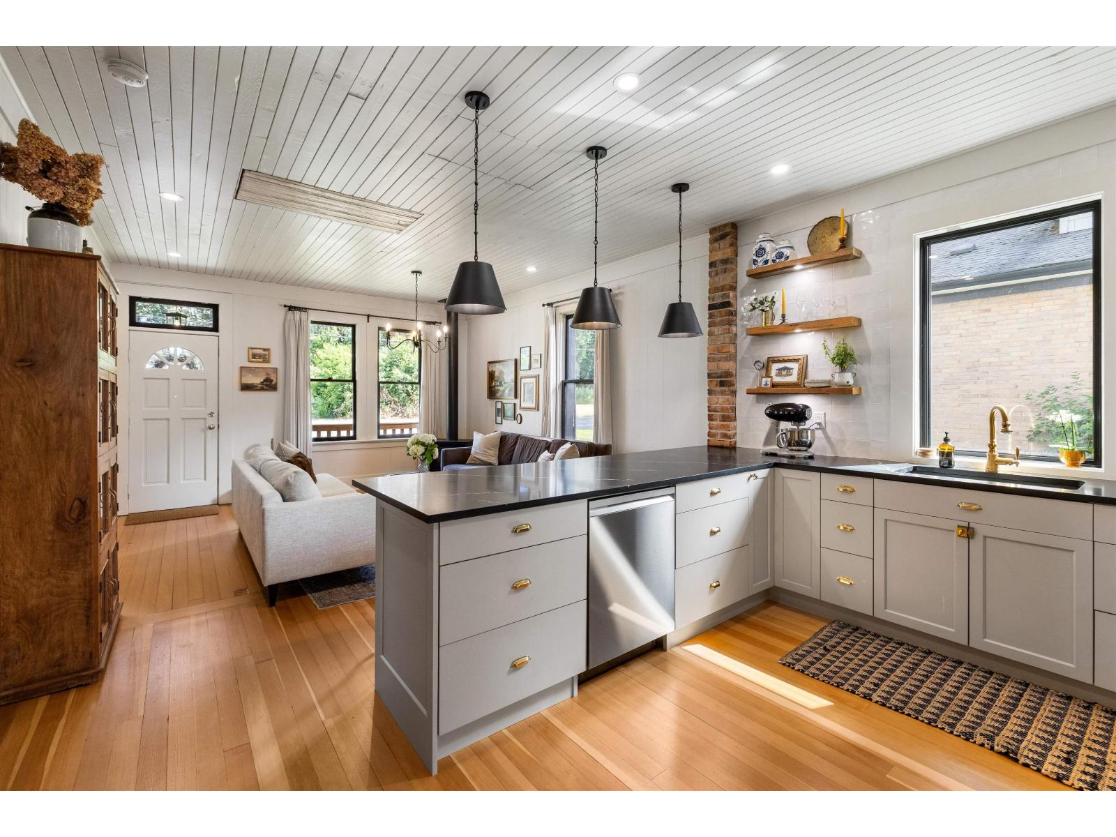 34850 CLAYBURN ROAD, Abbotsford