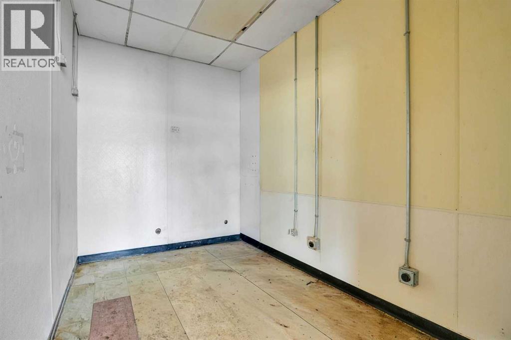 7233 Ogden Road Southeast - Photo 14