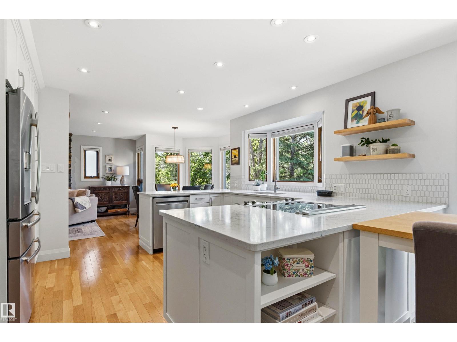 624 BUTCHART WD NW — photo 15