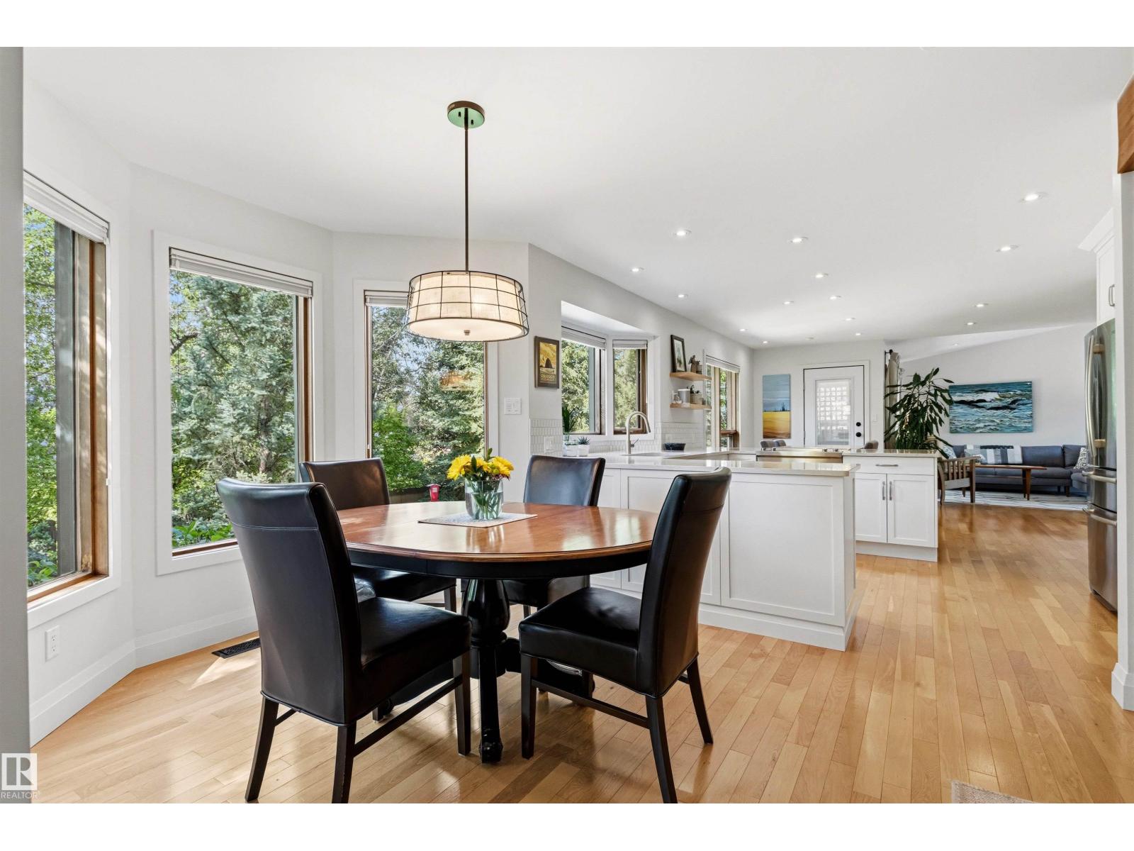 624 BUTCHART WD NW — photo 20