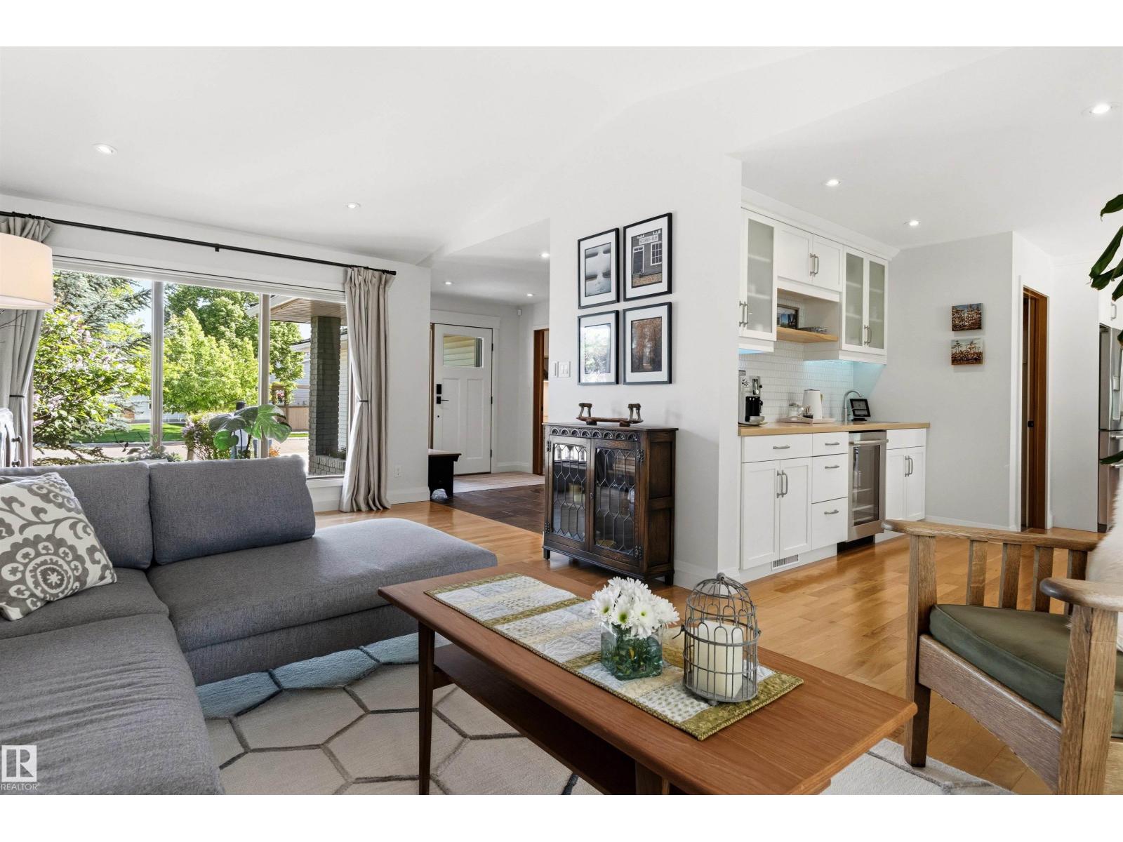 624 BUTCHART WD NW — photo 10