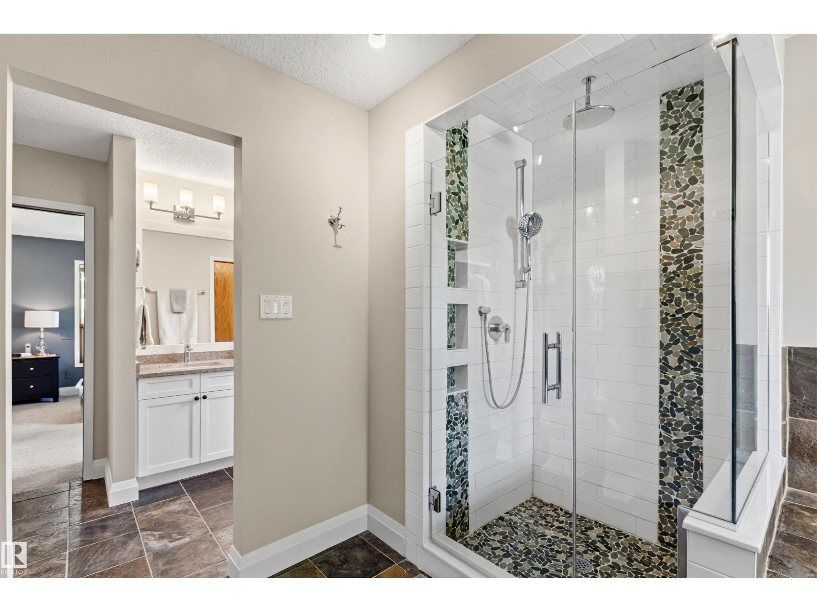624 BUTCHART WD NW — photo 34