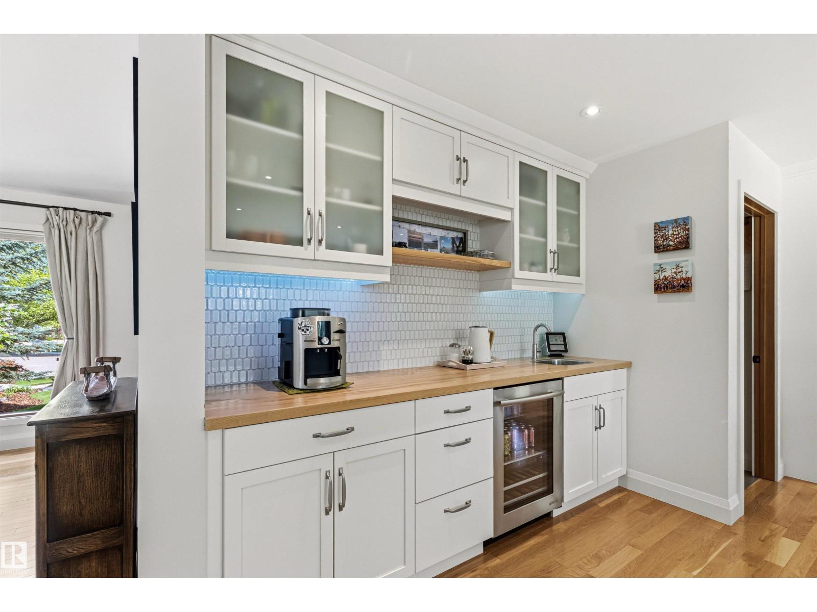 624 BUTCHART WD NW — photo 11