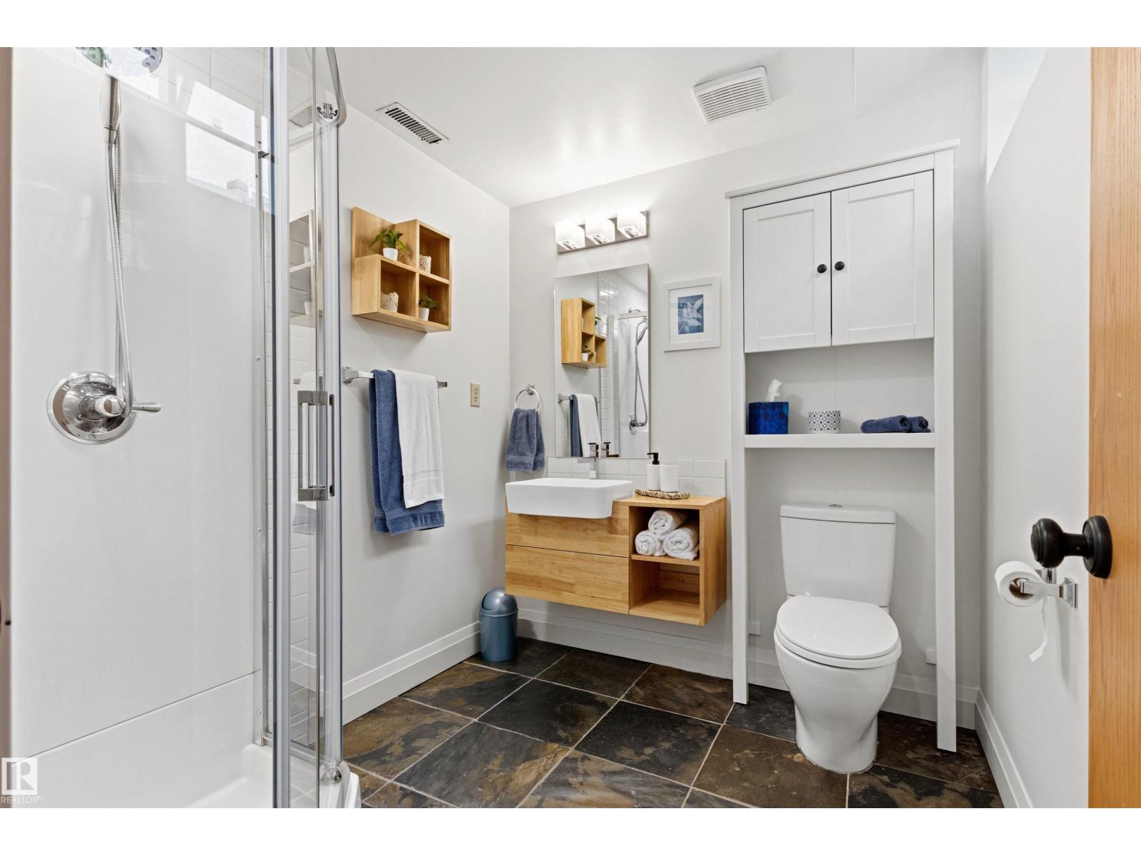 624 BUTCHART WD NW — photo 46