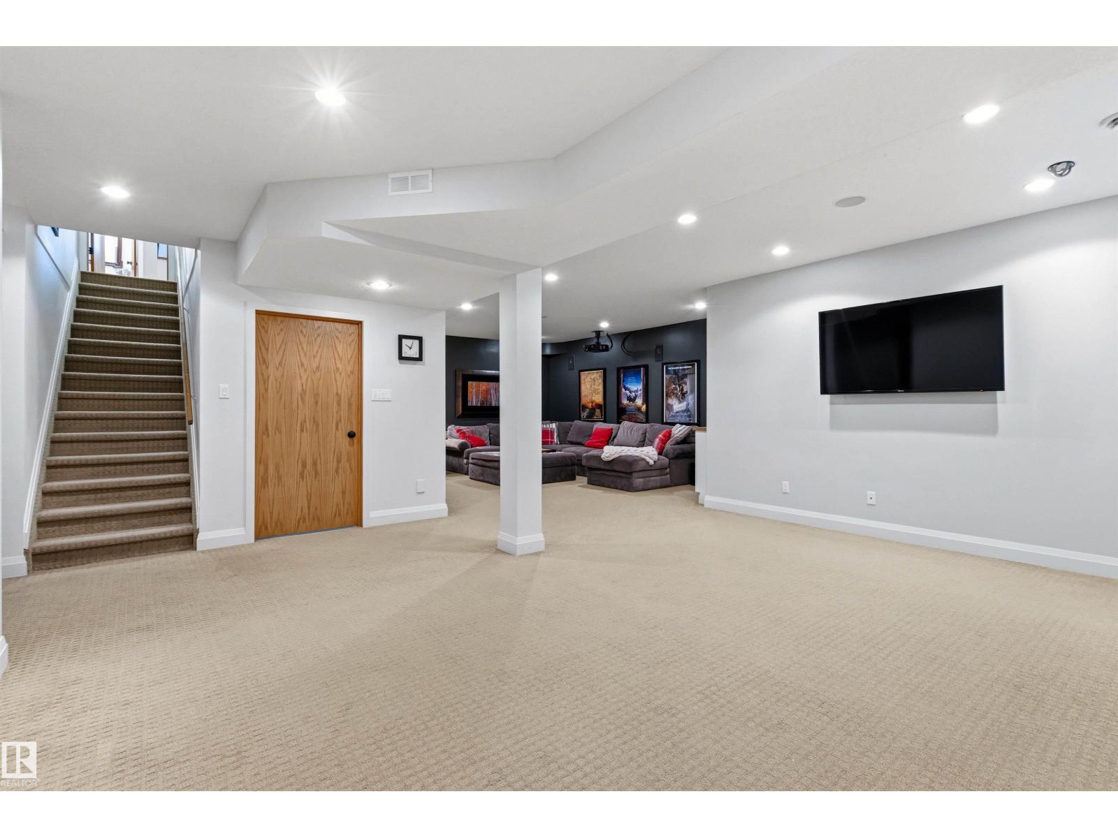 624 BUTCHART WD NW — photo 40