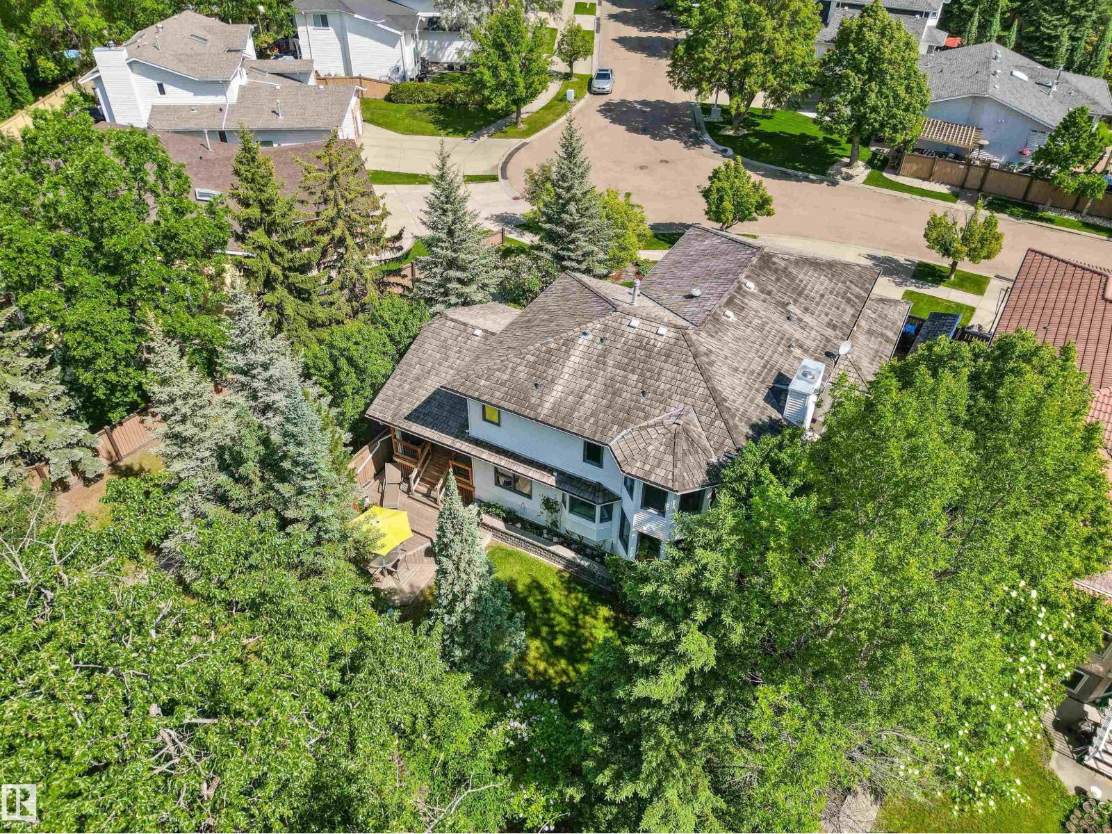 624 BUTCHART WD NW — photo 58