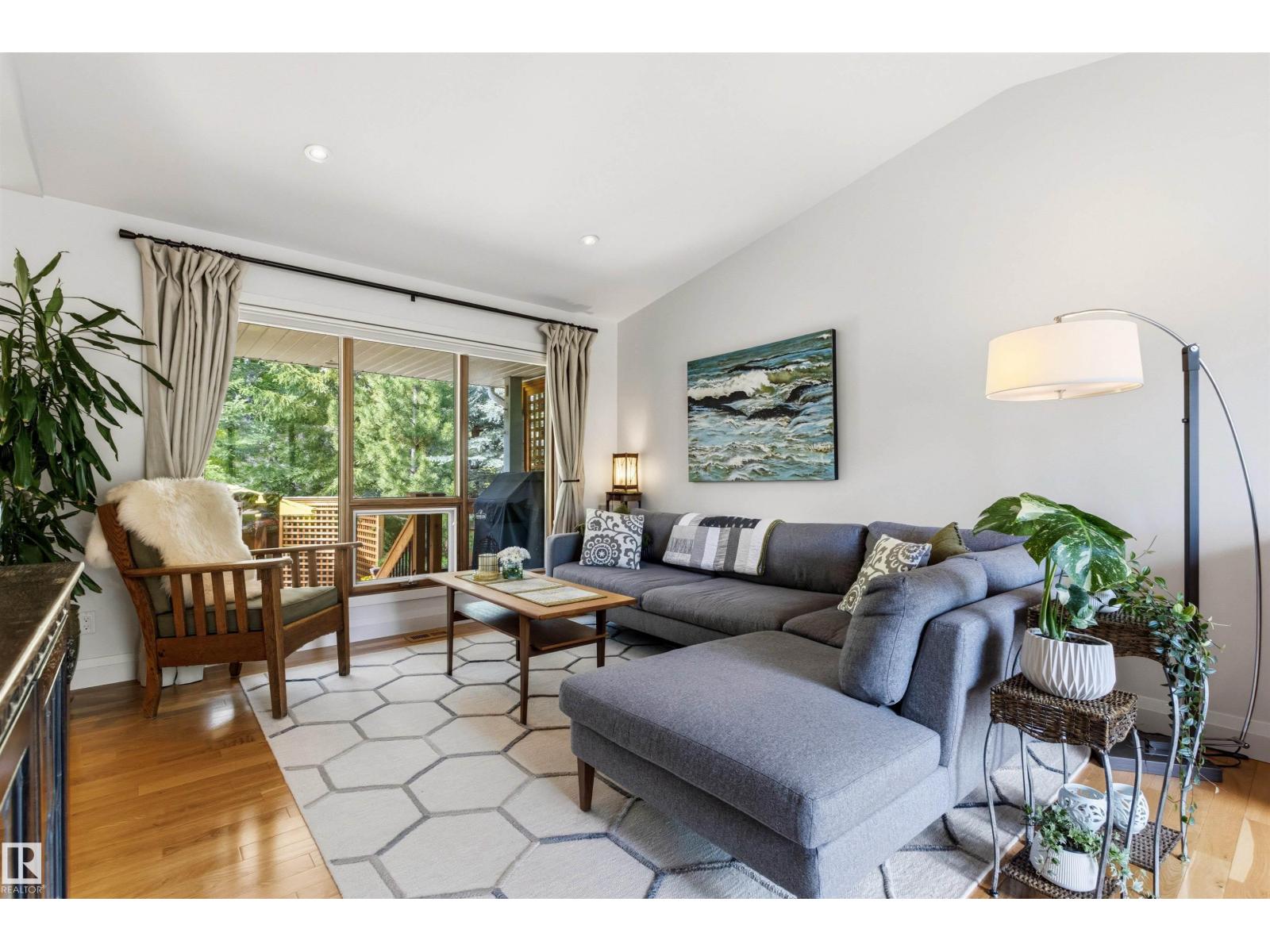 624 BUTCHART WD NW — photo 8