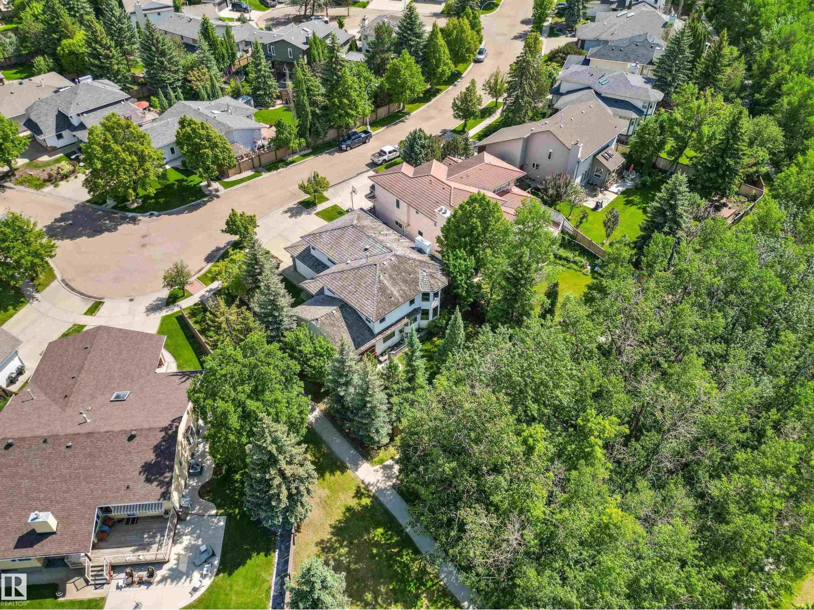 624 BUTCHART WD NW — photo 60