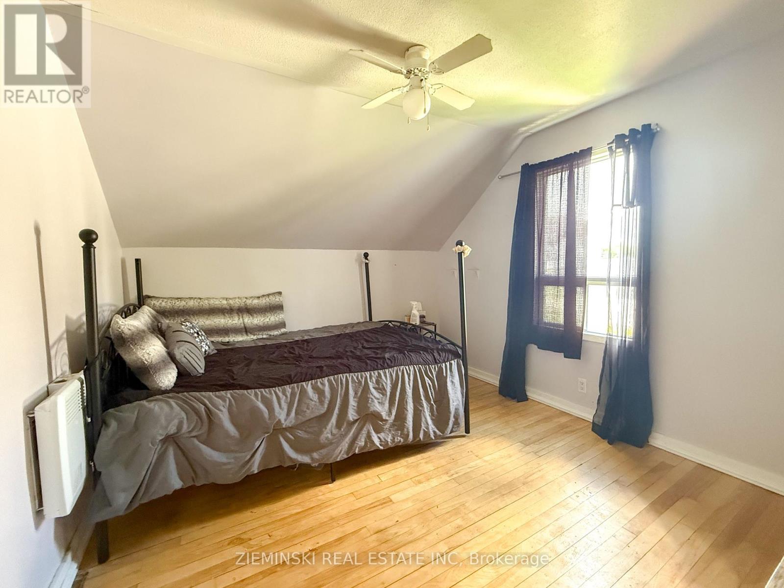 143 ESSEX AVENUE - 13