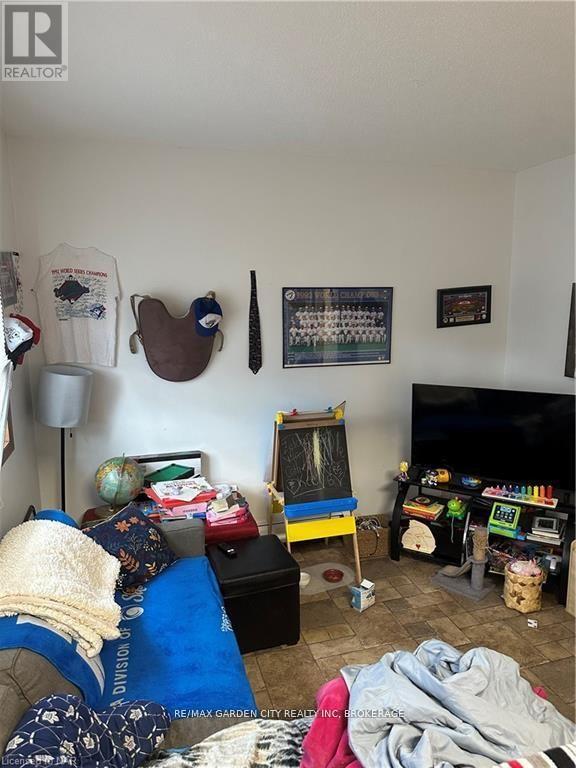 158A LAKE STREET - 11