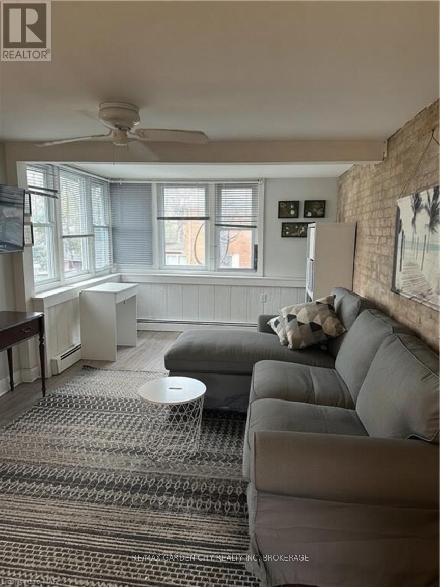 158A LAKE STREET - 3