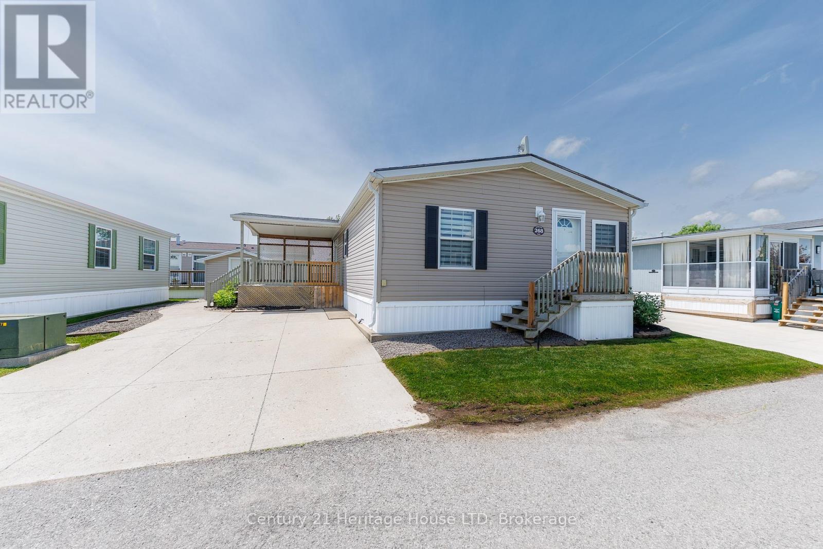 #268 3033 TOWNLINE ROAD - 1