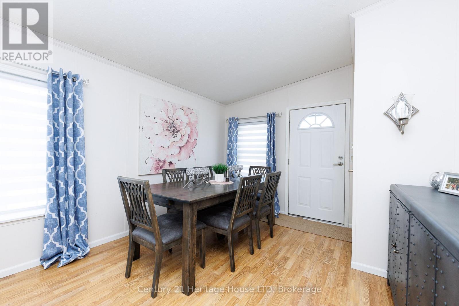 #268 3033 TOWNLINE ROAD - 11