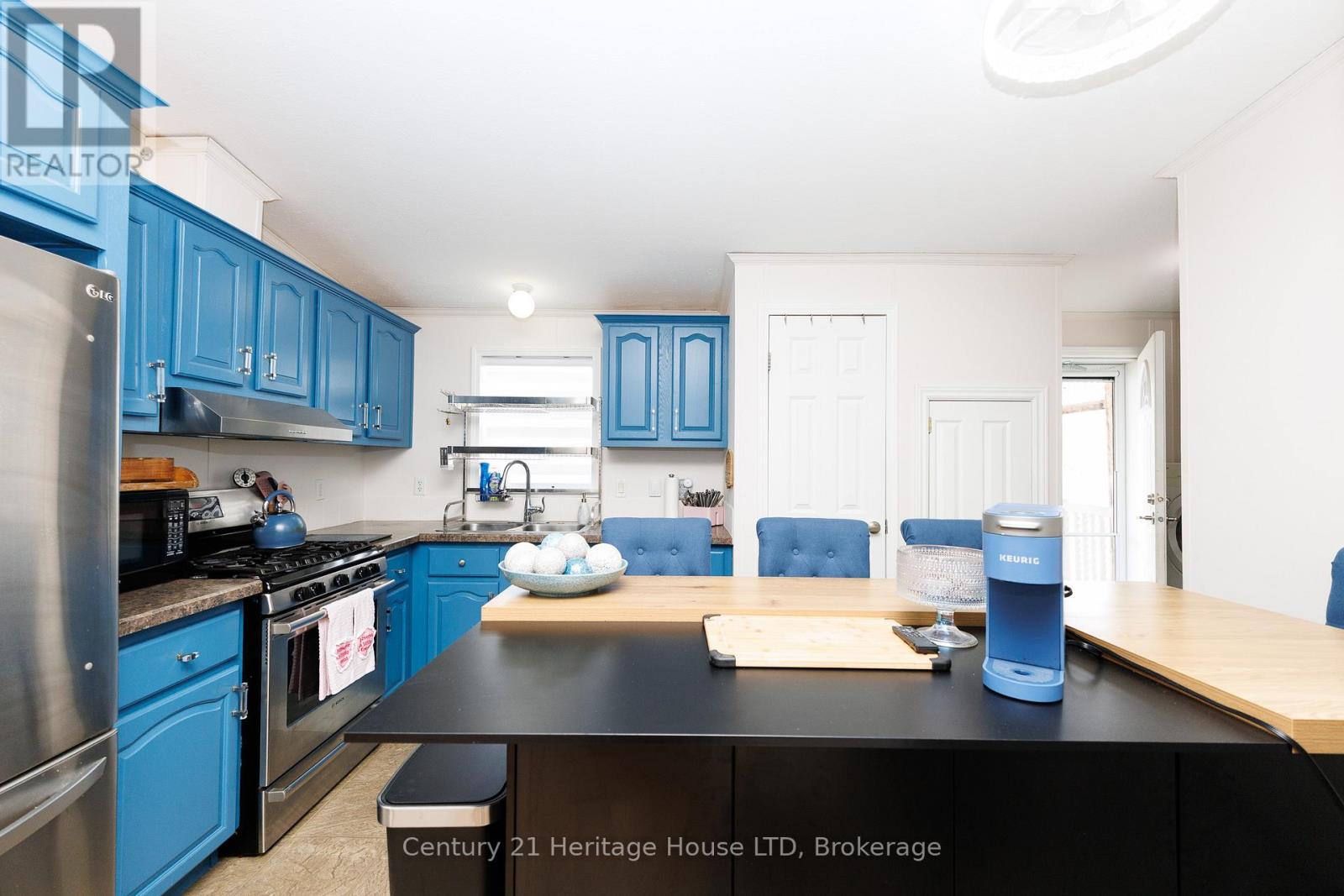 #268 3033 TOWNLINE ROAD - 13